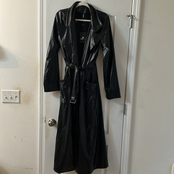Full length faux leather Trench Coat. - Picture 5 of 6